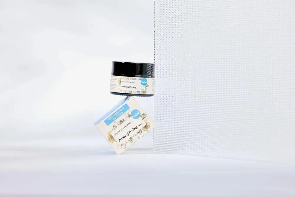 Kvitok Gommage doux à la pierre ponce pour tous les types de peau 30 ml