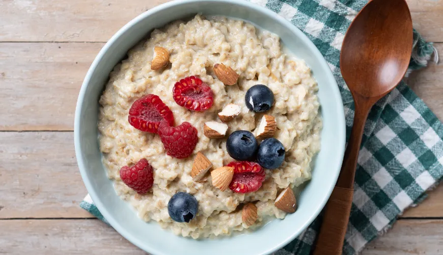 Un porridge nutritif pour bien commencer votre journée