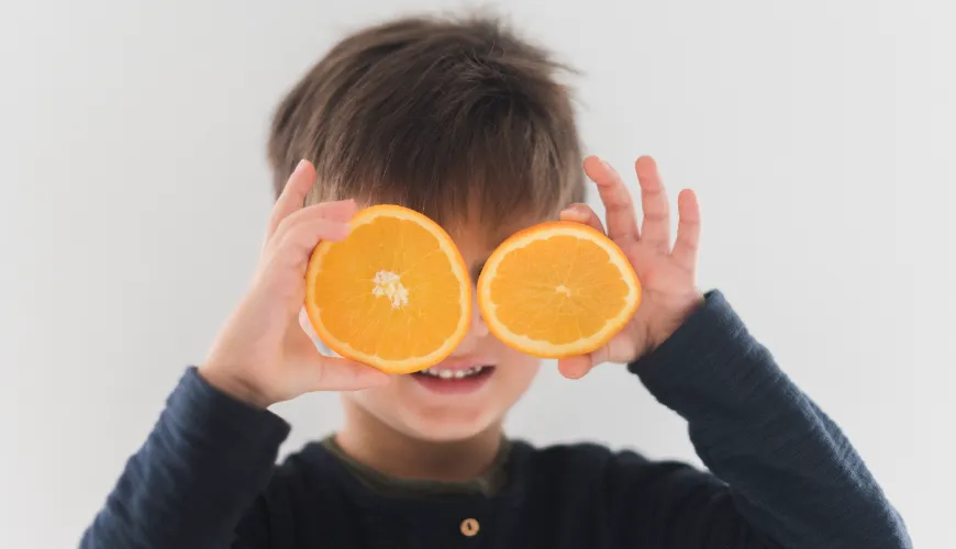 Comment garantir un apport suffisant en vitamine C pour les enfants ?