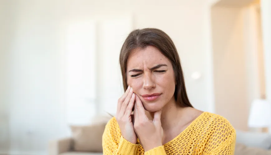 Comment gérer la douleur dentaire lors de la percussion et de la mastication